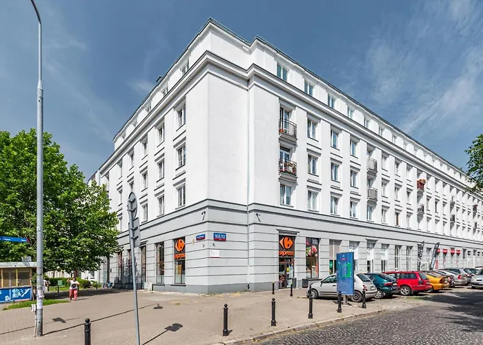 Dog Of Warsaw Apartment